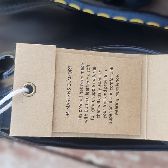 Dr. Martens  Holly Leather Platform Shoes Women's size 10 ,Men Size 9 - Picture 9 of 10